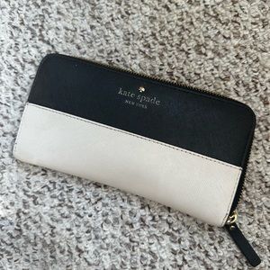 Ivory & Black Kate Spade Wallet